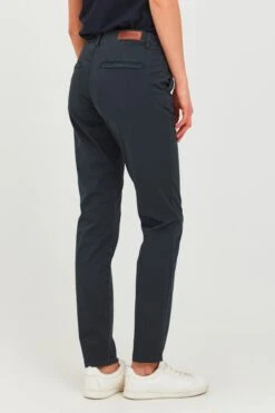 OXMO Chinos Loosefit Hose Frauen Dunkelblau -OXMO Verkaufs-Shop 08af2e8bf01c5799c3576478b1a3f1c3