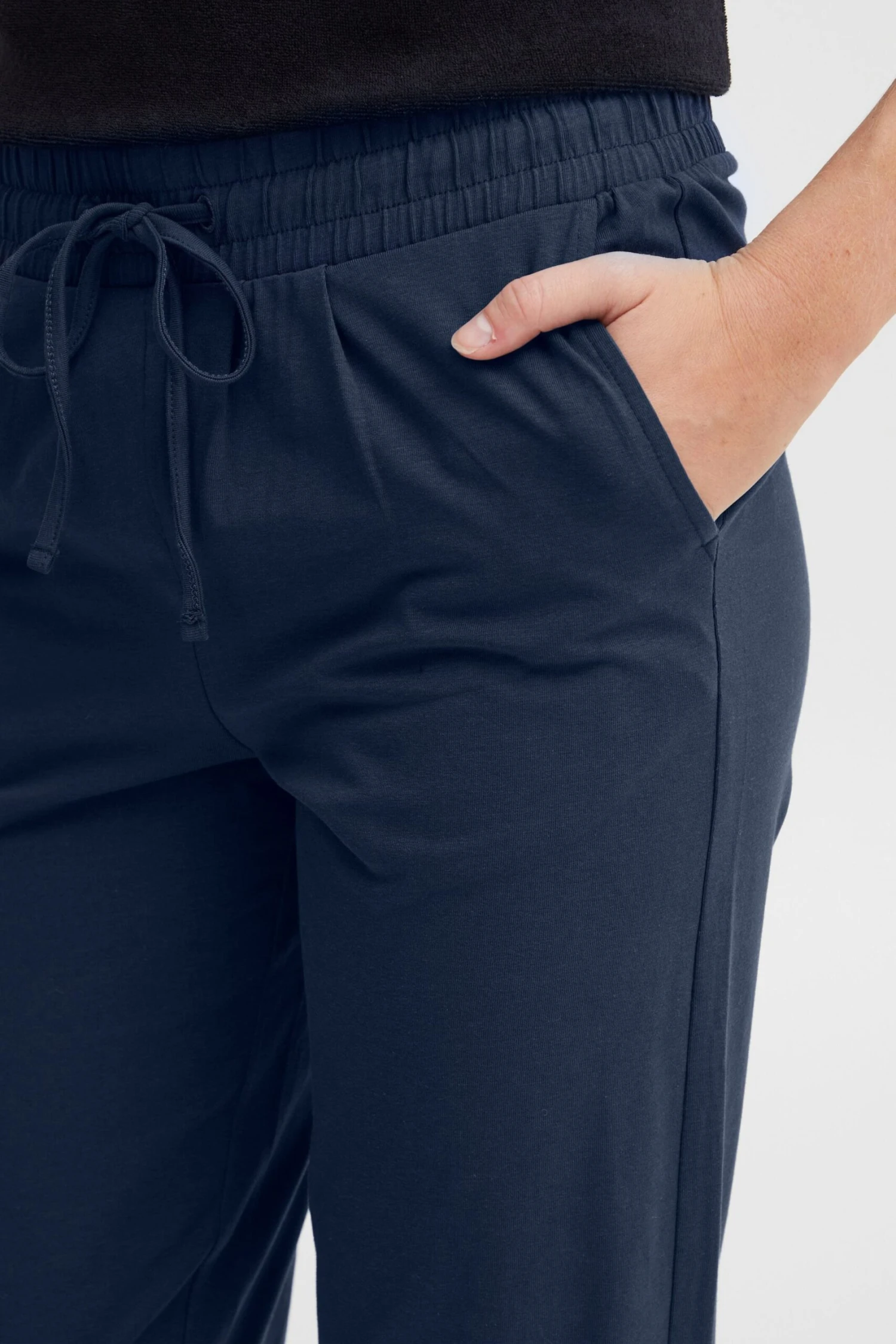 OXMO Stoffhosen Tapered Hose Oxodette Frauen Indigo 5 OXMO Stoffhosen Tapered Hose Oxodette Frauen Indigo – Bild 5