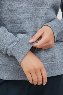 OXMO Sweatshirts Rundhalspullover Hella Frauen Dunkelblau -OXMO Verkaufs-Shop 1192feb1e01aeec6fbb0f55c5a9c7ffa