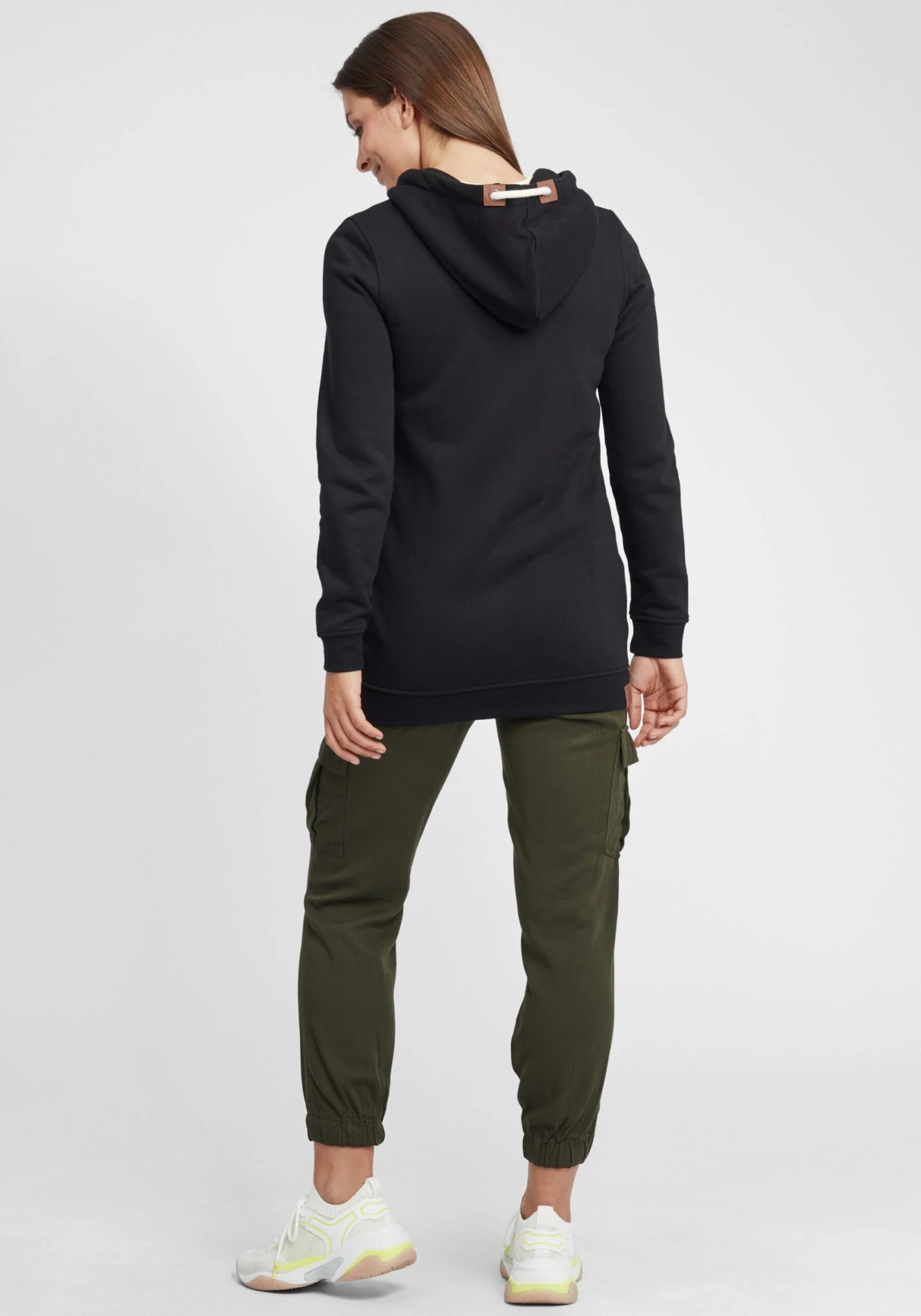 OXMO Sweatjacken Sweatjacke Vicky Frauen Schwarz 4 OXMO Sweatjacken Sweatjacke Vicky Frauen Schwarz – Bild 4