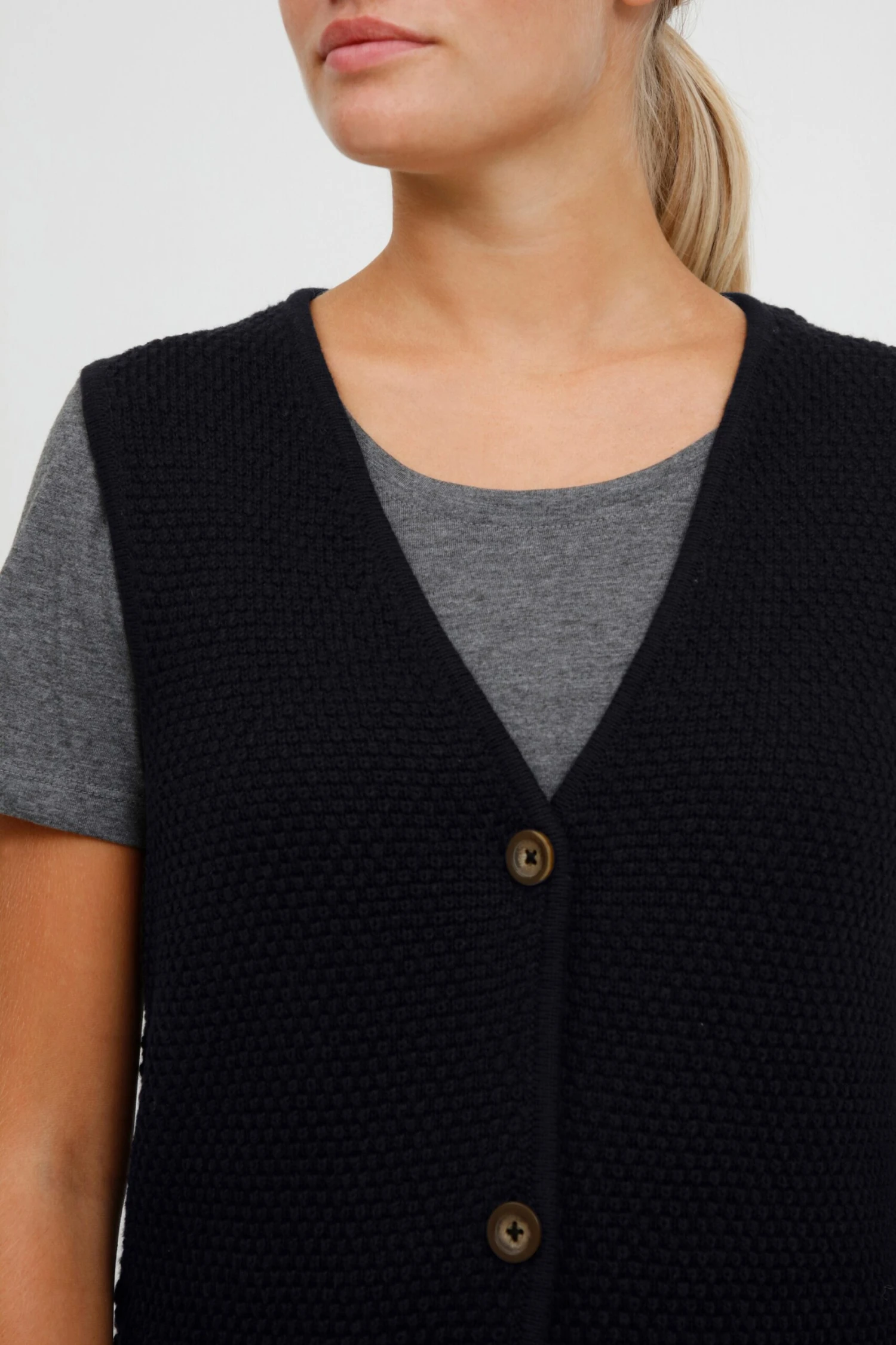 OXMO Westen Weste OXHEIDI Frauen Schwarz 5 OXMO Westen Weste OXHEIDI Frauen Schwarz – Bild 5