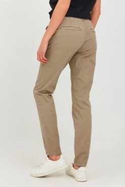 OXMO Chinos Loosefit Chinohose CHILLI Frauen Beige -OXMO Verkaufs-Shop 27cc61d0be26796bcc61c5e88be4164f