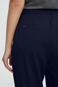 OXMO Stoffhosen Regular Jogginghose Dovi Frauen Dunkelblau -OXMO Verkaufs-Shop 3d72ef60153db18d38485e50c7852498