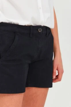 OXMO Hosen Regular Shorts KATHY Frauen Schwarz -OXMO Verkaufs-Shop 3e0d38bea75b70f63d2e324a9ea09056