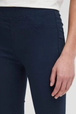 OXMO Shorts Skinny Bermuda Ditrine Frauen Blau 10 OXMO Shorts Skinny Bermuda Ditrine Frauen Blau -OXMO Verkaufs-Shop 5ba149472fc7010c560f63d66fffad92