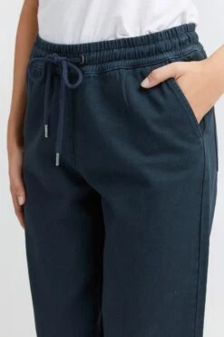 OXMO Jogginghosen Loosefit Jogger Frauen Schwarz -OXMO Verkaufs-Shop 5d2e92623b78a939bad4cd764f853f9d