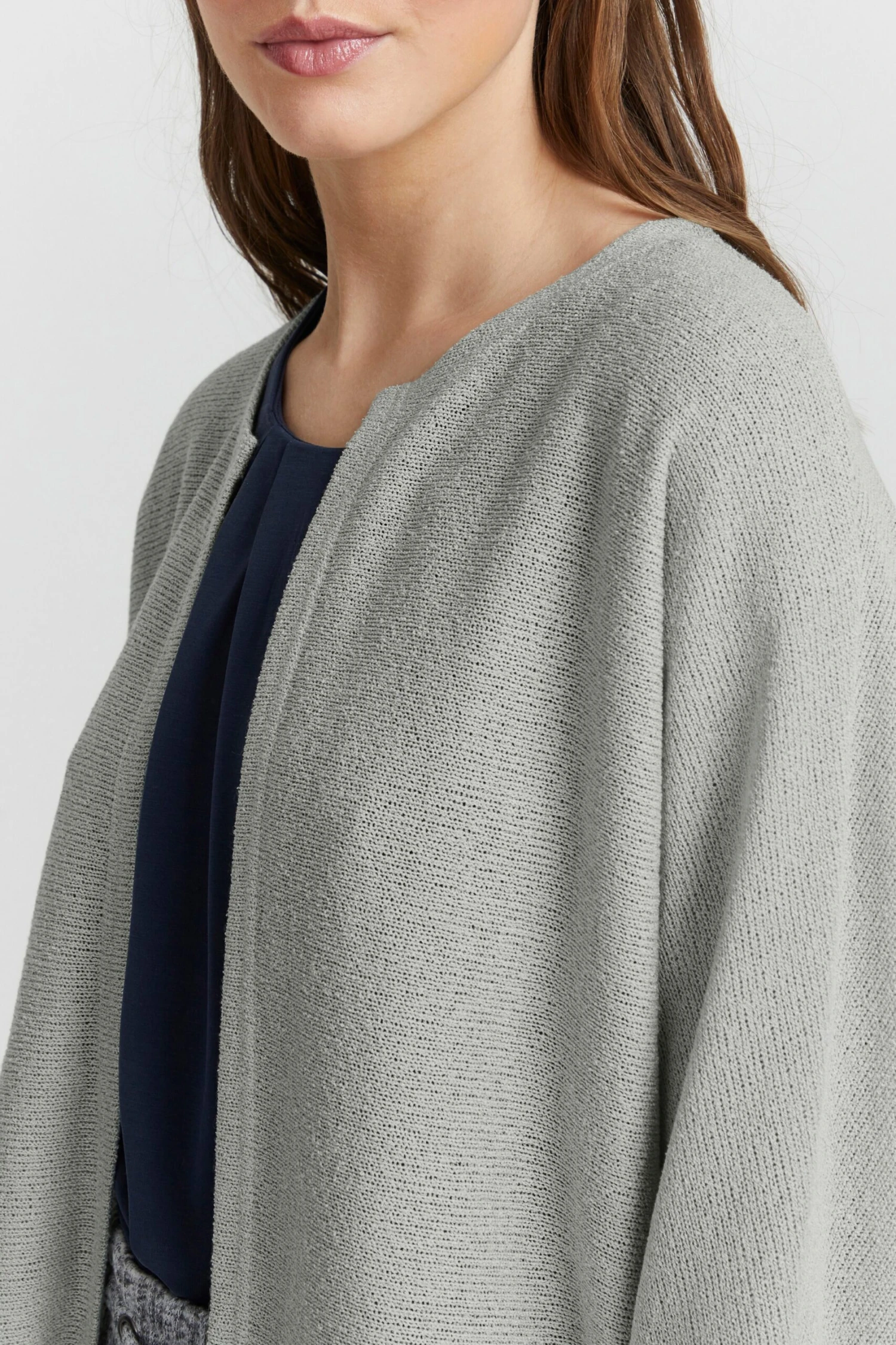 OXMO Strickjacken Cardigan KIKE Frauen Blau 5 OXMO Strickjacken Cardigan KIKE Frauen Blau – Bild 5