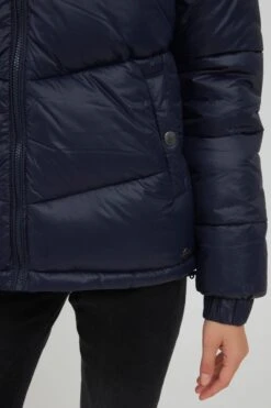 OXMO Winterjacken Steppjacke TABEA Frauen Dunkelblau -OXMO Verkaufs-Shop 61006396cf3aa4025a4ca1c503a2e50d