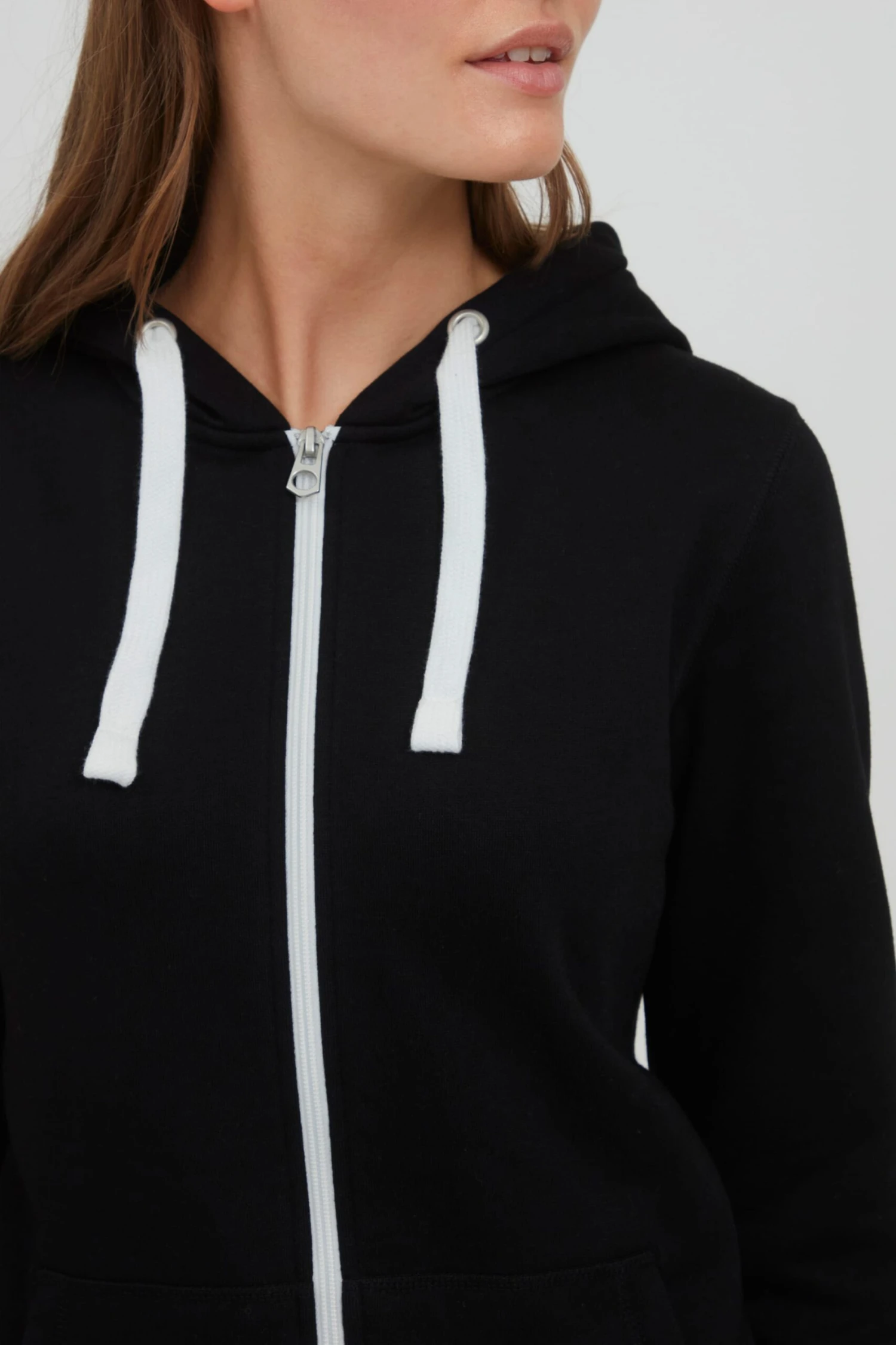 OXMO Sweatjacken Kapuzensweatjacke Frauen Schwarz 5 OXMO Sweatjacken Kapuzensweatjacke Frauen Schwarz – Bild 5