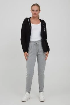 OXMO Sweatjacken Kapuzensweatjacke Wanda Frauen Schwarz -OXMO Verkaufs-Shop 6889b70adaaa69400b2dfd27f5d42424