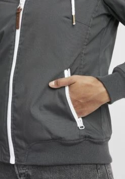 OXMO Übergangsjacken Kurzjacke Tilla Frauen Grau -OXMO Verkaufs-Shop 6fe1ec3731c9f993525ea464889c044e