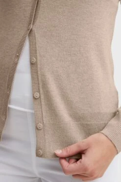 OXMO Strickjacken Strickjacke Oxhelene Frauen Braun -OXMO Verkaufs-Shop 70af963e24c60ca13f6f60620a14879d