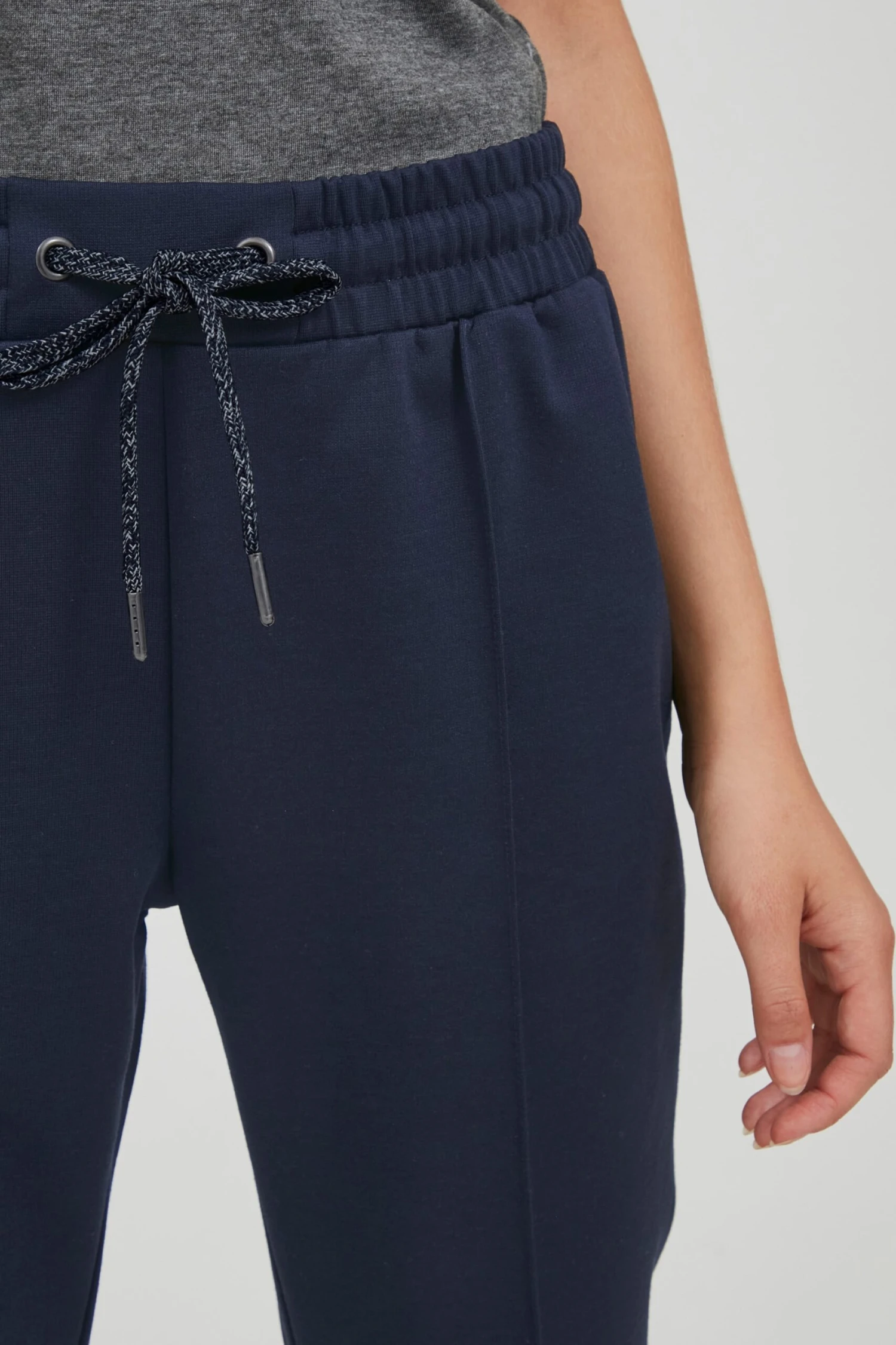 OXMO Stoffhosen Regular Stoffhose Frauen Schwarz 5 OXMO Stoffhosen Regular Stoffhose Frauen Schwarz – Bild 5