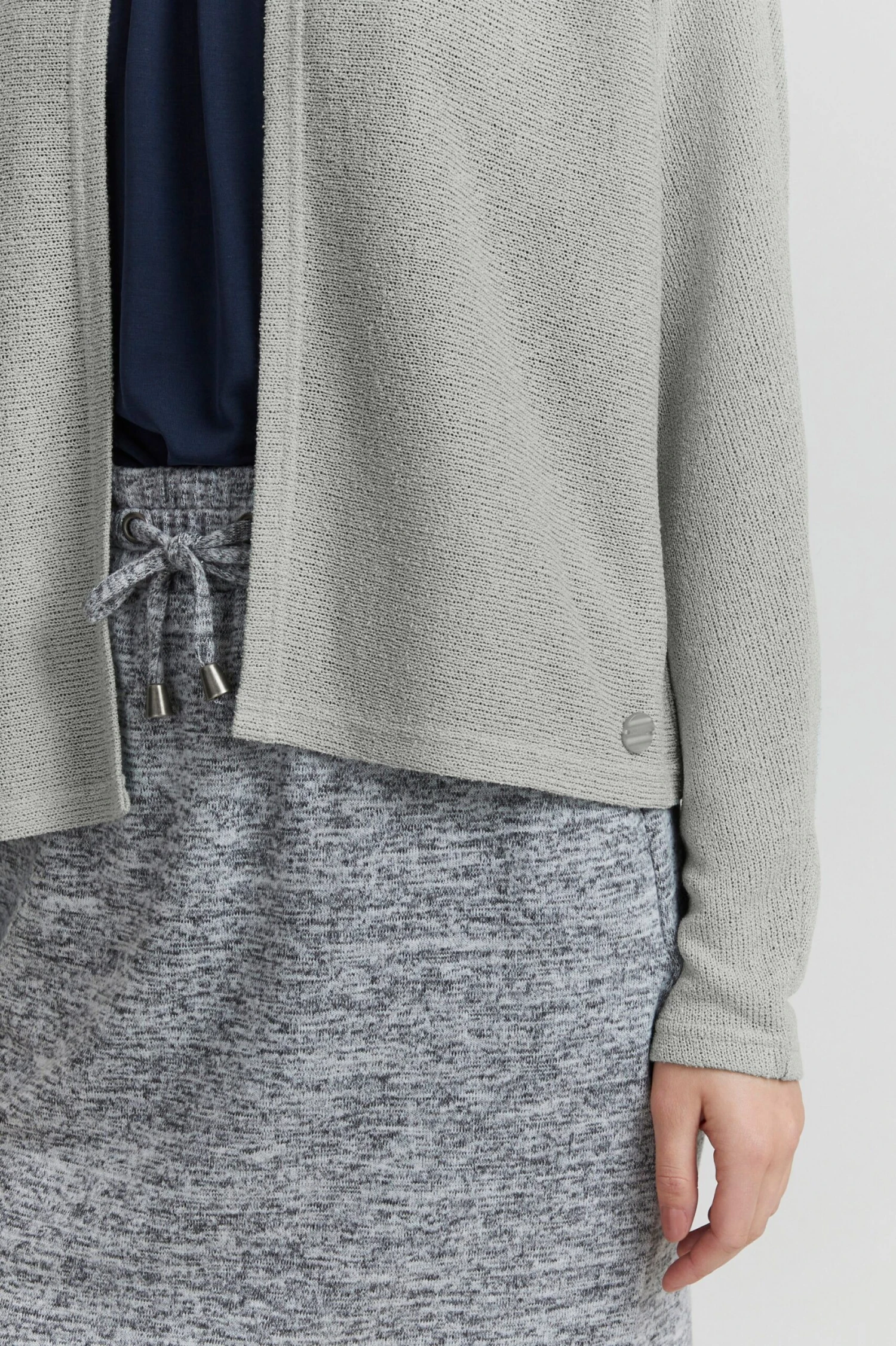 OXMO Strickjacken Cardigan KIKE Frauen Blau 6 OXMO Strickjacken Cardigan KIKE Frauen Blau – Bild 6