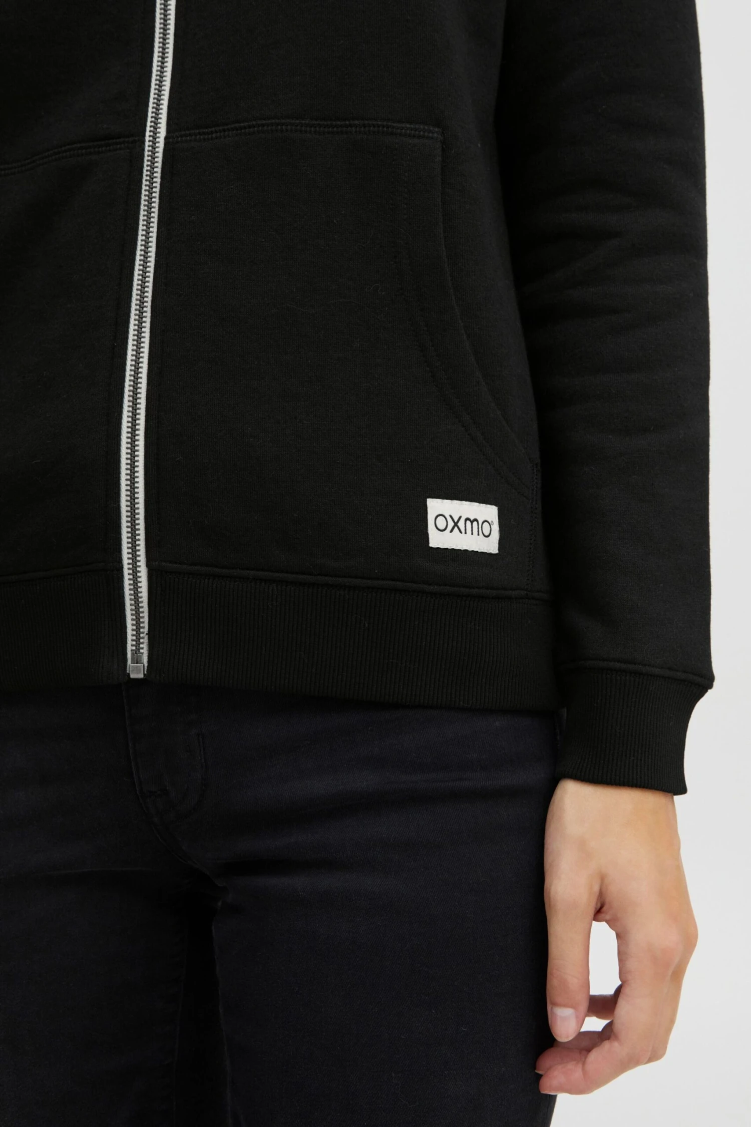 OXMO Sweatjacken Sweatshirtjacke Binja Frauen Schwarz 7 OXMO Sweatjacken Sweatshirtjacke Binja Frauen Schwarz – Bild 7