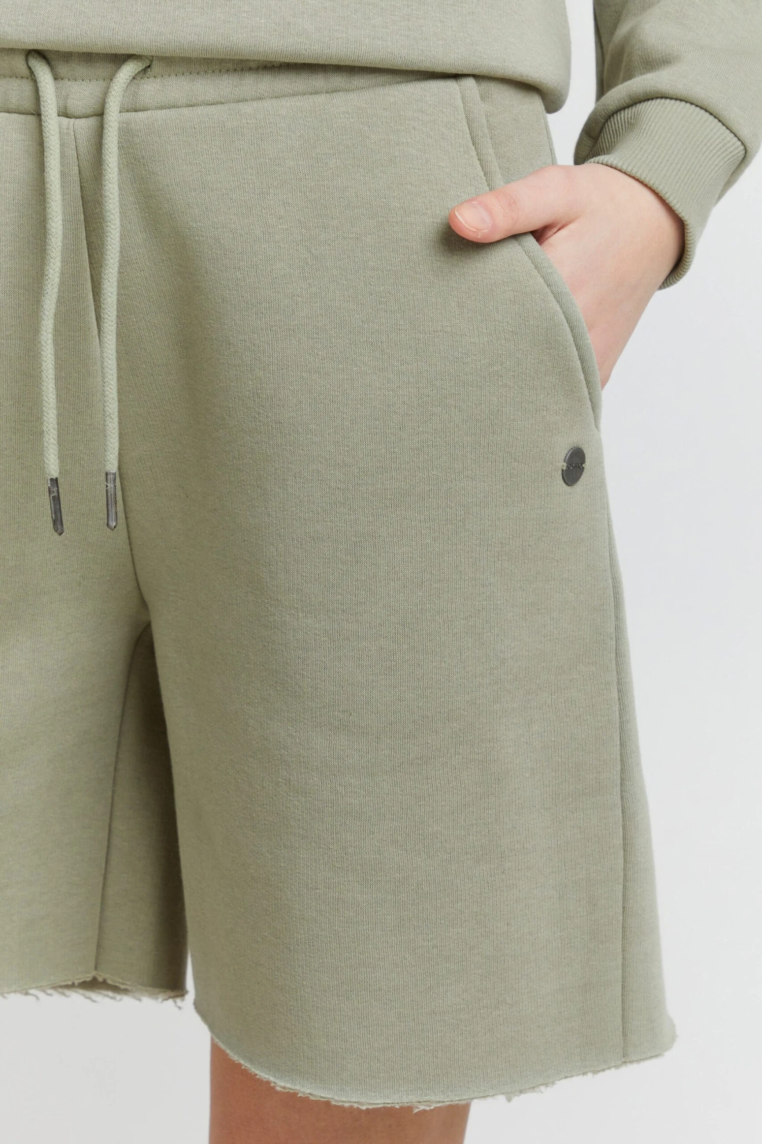 OXMO Shorts Wide Leg Sweatshorts Hope Frauen Grün 5 OXMO Shorts Wide Leg Sweatshorts Hope Frauen Grün – Bild 5