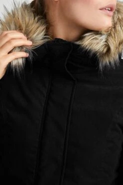 OXMO Winterjacken Winterjacke LONA Frauen Schwarz -OXMO Verkaufs-Shop 8cbb47ca2bc66fc497e6752da5f9370c