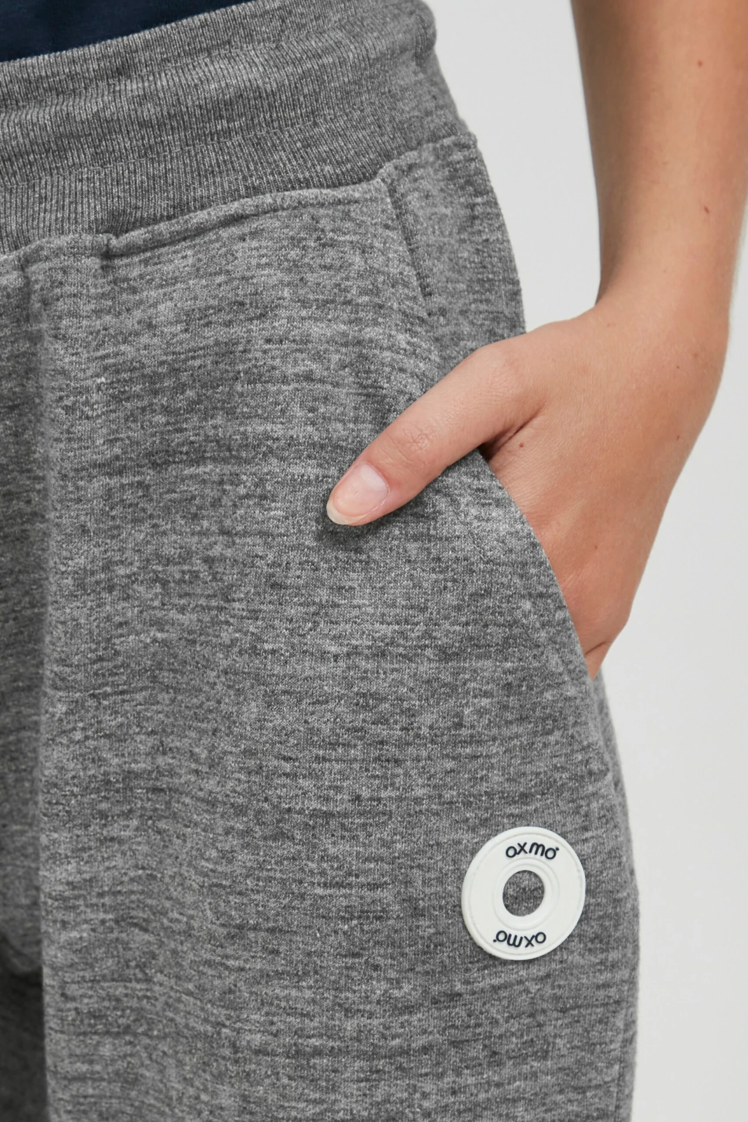 OXMO Jogginghosen Loosefit Sweathose Heldana Frauen Graumeliert 6 OXMO Jogginghosen Loosefit Sweathose Heldana Frauen Graumeliert – Bild 6