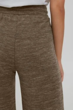 OXMO Stoffhosen Loosefit Sweathose BERENICE Frauen Dunkelgrün -OXMO Verkaufs-Shop a84b250fed0c49f540b8c8038d79cb13