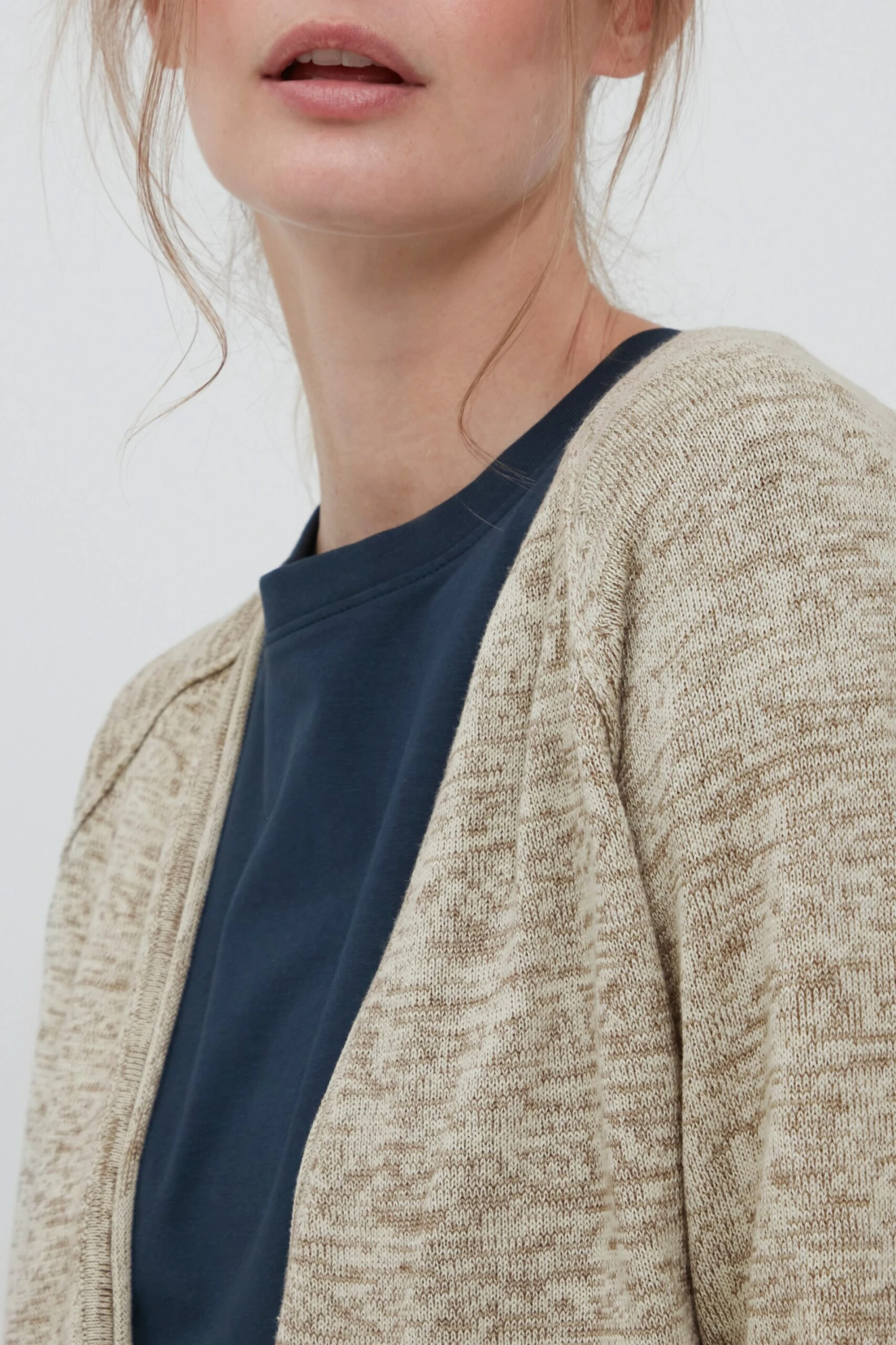 OXMO Strickjacken Strickjacke Danila Frauen Offwhite 5 OXMO Strickjacken Strickjacke Danila Frauen Offwhite – Bild 5