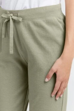 OXMO Jogginghosen Regular Sweathose Liz Frauen Grün -OXMO Verkaufs-Shop ba23df7721c621bdd5161eb0d0877c8c