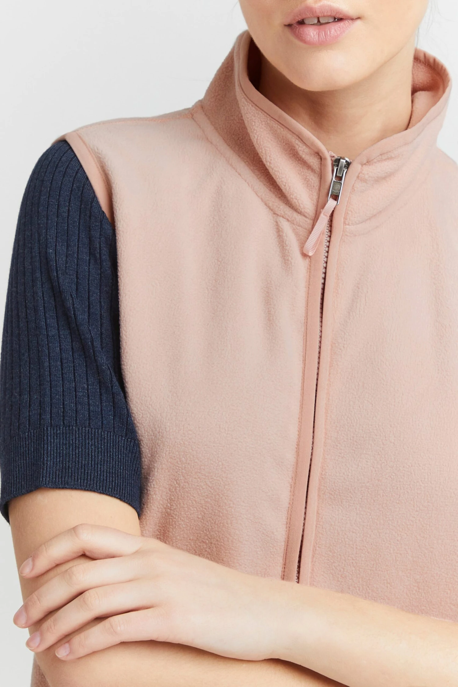 OXMO Westen Fleeceweste Ragnara Frauen Rosa 5 OXMO Westen Fleeceweste Ragnara Frauen Rosa – Bild 5