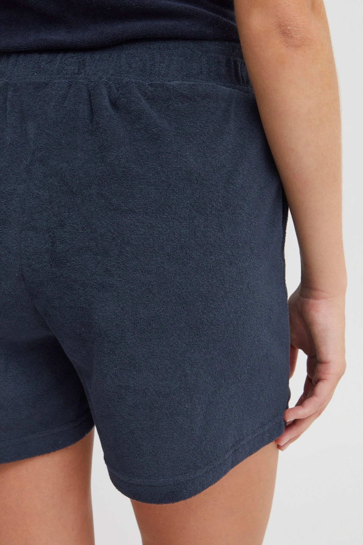 OXMO Shorts Regular Hose Frauen Blau 6 OXMO Shorts Regular Hose Frauen Blau – Bild 6