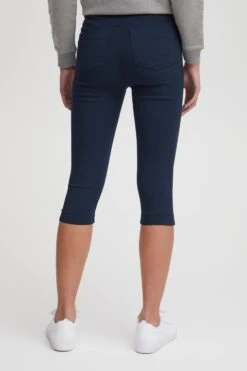 OXMO 3/4 Hosen Skinny Hose Keana Frauen Navy -OXMO Verkaufs-Shop de875e9ed6fc85799ad23c9aae76b20e