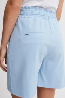 OXMO Hosen Regular Shorts Daniella Frauen Hellblau -OXMO Verkaufs-Shop e1f05f9a3be2699d8fdc1f35cb9087c3