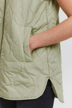 OXMO Westen Steppweste Svala Frauen Grün 11 OXMO Westen Steppweste Svala Frauen Grün -OXMO Verkaufs-Shop ecf4a0f0e49fea02ff26077d2904c5e3