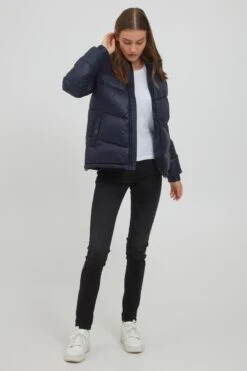 OXMO Winterjacken Steppjacke TABEA Frauen Dunkelblau -OXMO Verkaufs-Shop ef5b270e73516df06562f134780d515b